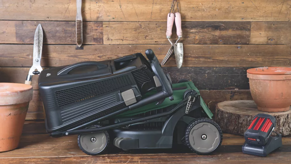 Bosch EasyRotak 36V 1 X 4.0Ah Li-Ion Brushless Cordless 37cm Lawn Mower 5 Bosch EasyRotak 36V 1 X 4.0Ah Li-Ion Brushless Cordless 37cm Lawn Mower - Image 5