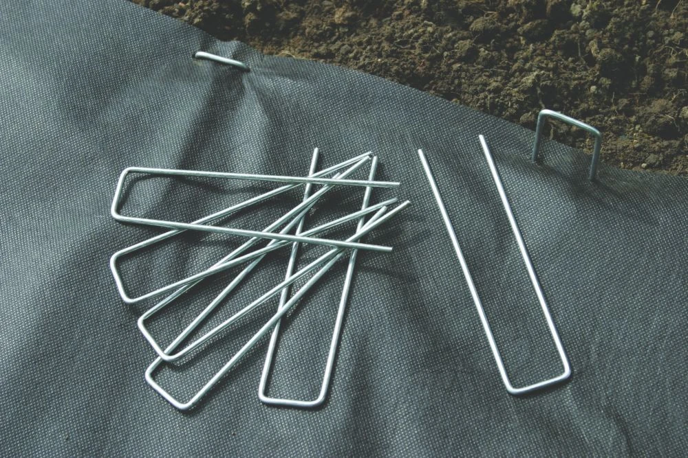 Apollo® Apollo Fabric Ground Hooks 140mm 20 Pack - Image 2