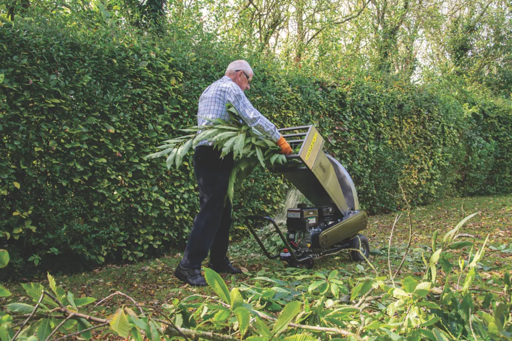 The Handy THPDS65 208cc Petrol Drum Chipper Shredder - Image 8