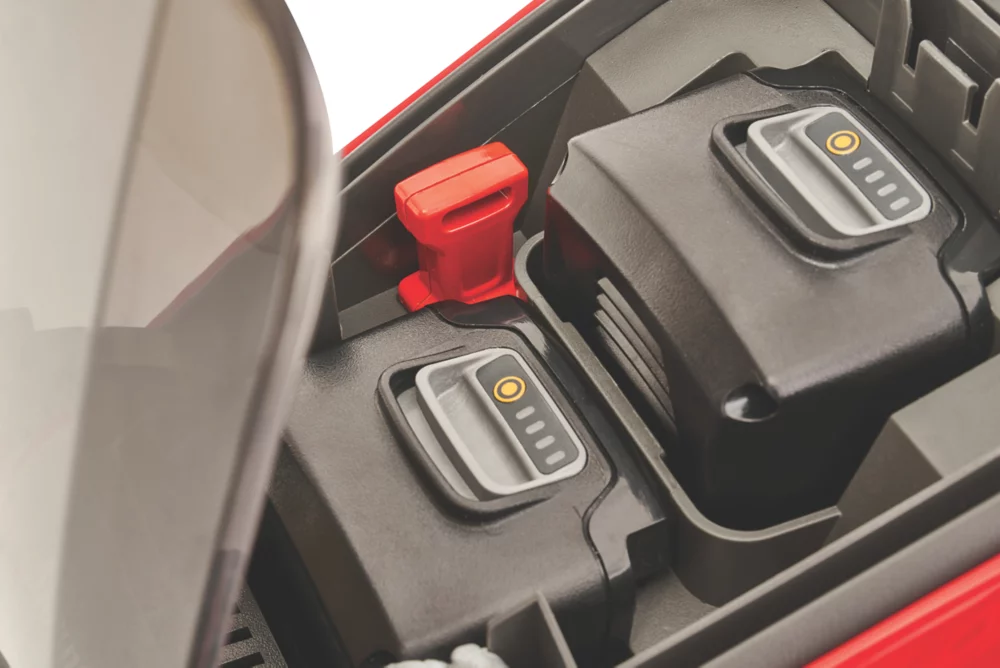 Mountfield Electress 34 Li 20V 2 X 4.0Ah Li-Ion Brushless Cordless 34cm Lawn Mower - Image 6