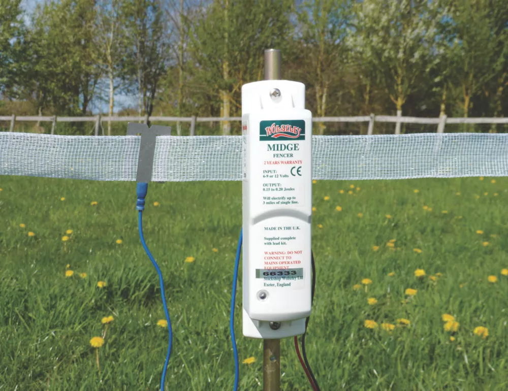 Stockshop BX120 Electric Fence Energiser Battery-Powered