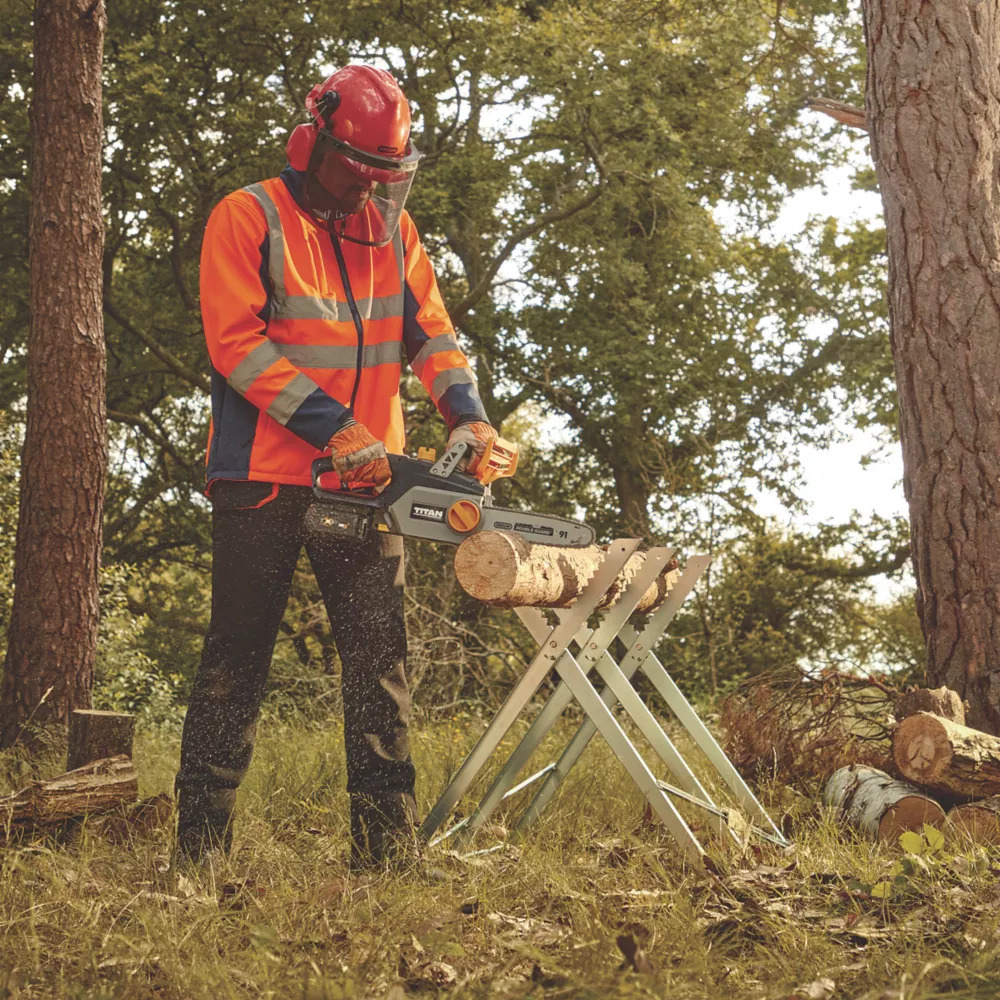 Titan TTI932CHN 18V 1 X 5.0Ah Li-Ion TXP Cordless 25cm Chainsaw - Image 7